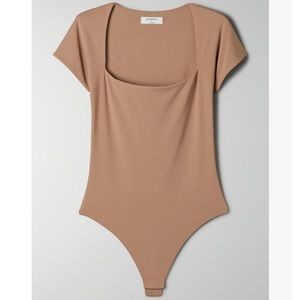 Aritzia Babaton Contour Straight Neck Bodysuit